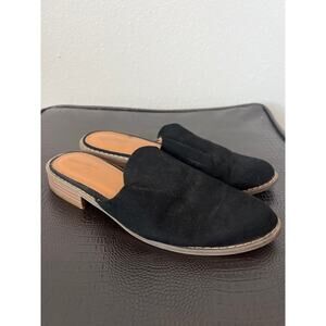 UNIVERSAL THREAD Black Faux Suede Mules